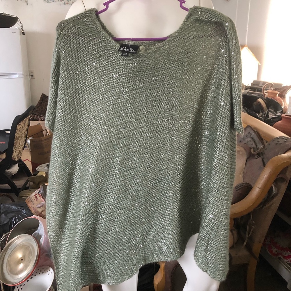 Sweater Pull Over - image 1